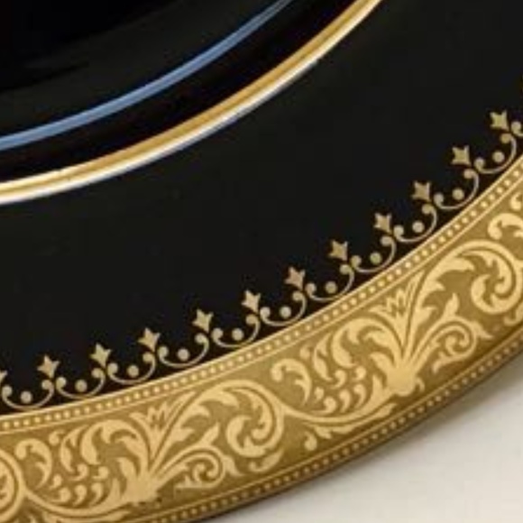 Vintage French Limoges, 22k Gold Queen Elizabeth 2 - Picture 5 of 8